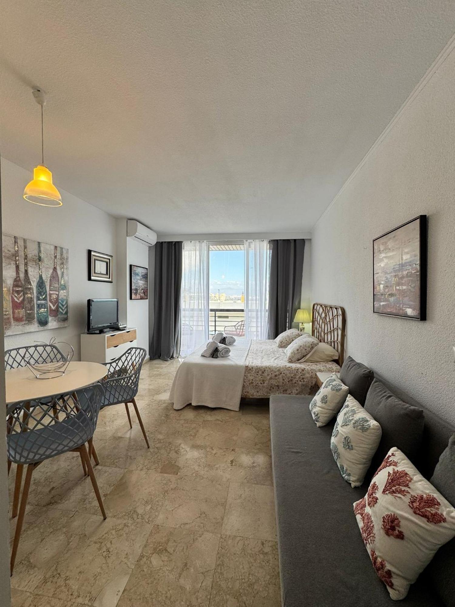 Apartamentos Castillo de Santa Clara Torremolinos Ruang foto