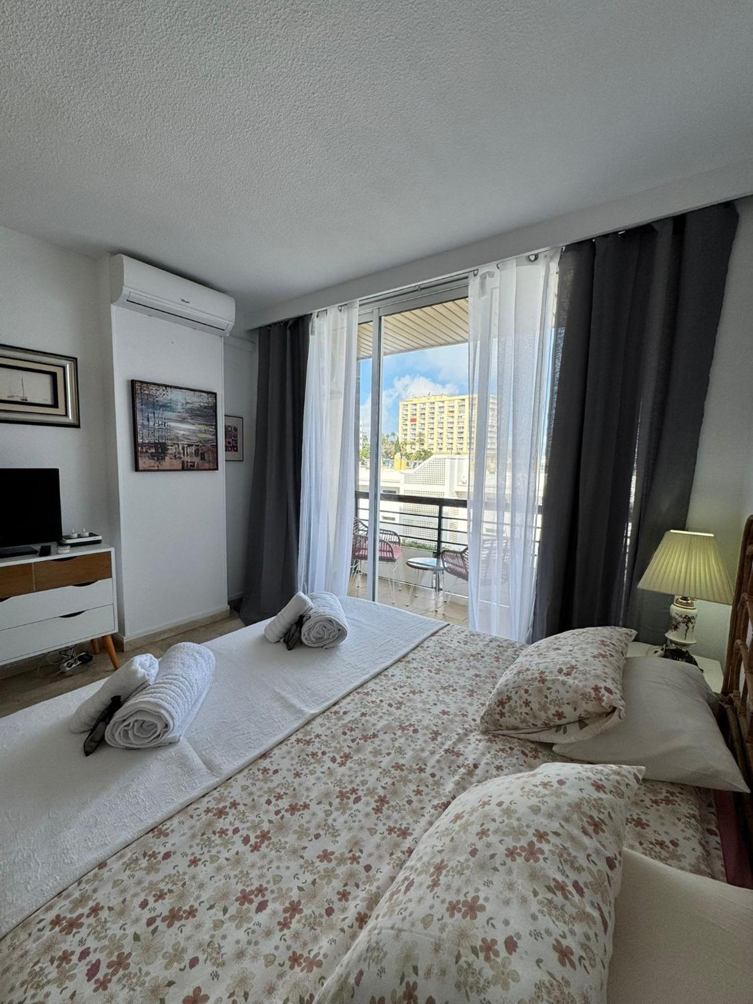 Apartamentos Castillo de Santa Clara Torremolinos Bagian luar foto